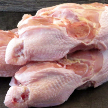 Pasture-Raised Chicken Mixed Necks with Backs Attached